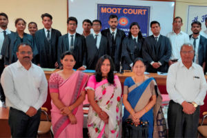 moot court of dr anushka law college